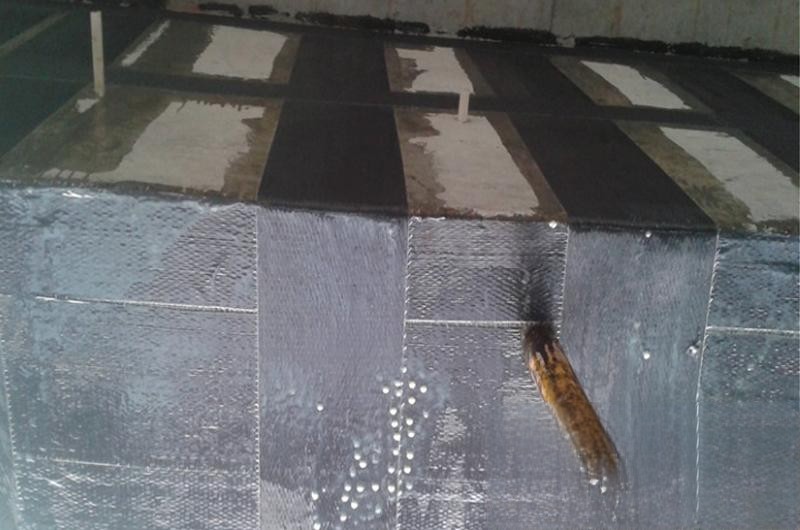 满城楼板使用碳纤维加固
